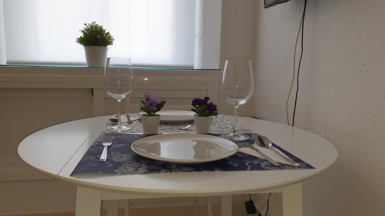 Encantador Apartamento En El Corazon De Sevilla Luaran gambar